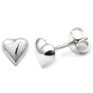 925 Sterling Silver Heart Ear Studs