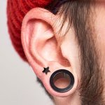 How do I stretch my ear lobe piercing?